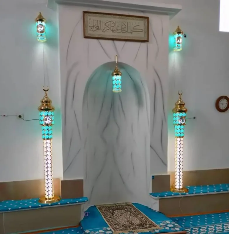 Cami Şamdanı 11